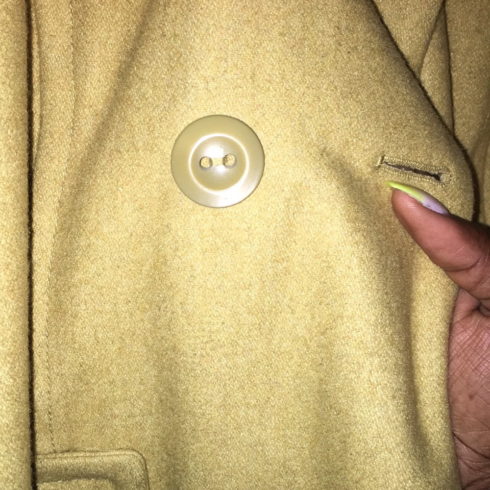 Coat - Picture 4 of 4